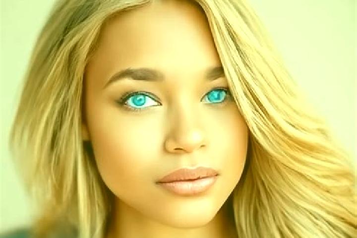 Maya, 27, a blonde blue-eyed latina companion based in Lecousse. Offering Duos, Tantra, Fetish. Available for incall and outcall, overnight bookings available.