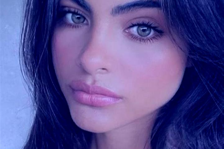 Maya, 27, a brunette dark-eyed european companion based in Chhanera. Offering Fetish, Striptease, BDSM. Available for incall and outcall, day and evening dates.