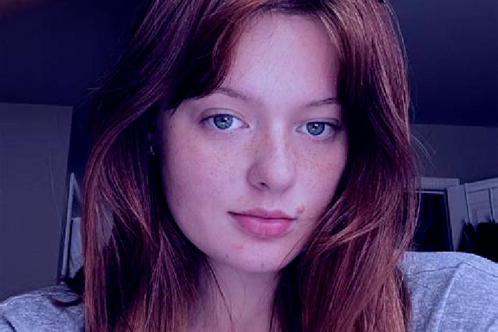 Maya, 27, a red green-eyed caucasian companion based in Rize. Offering Striptease, Overnight, Roleplay, BDSM. Available for incall and outcall, day and eveni...