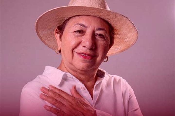Maya, 27 — Escort in Juchique de Ferrer, Mexico