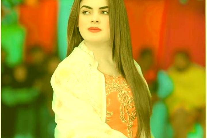 Maya, 27 — Escort in Kamar Mushani, Pakistan