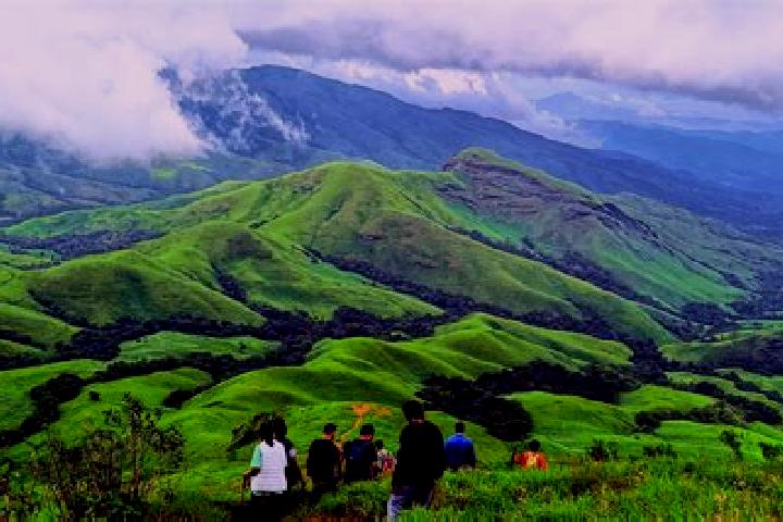 Maya, 27 — Escort in Kudremukh, India