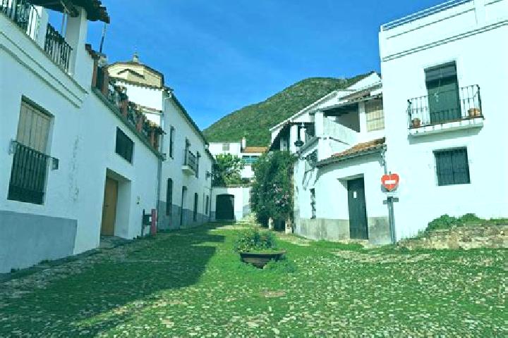 Maya, 27 — Escort in Linares de la Sierra, Spain