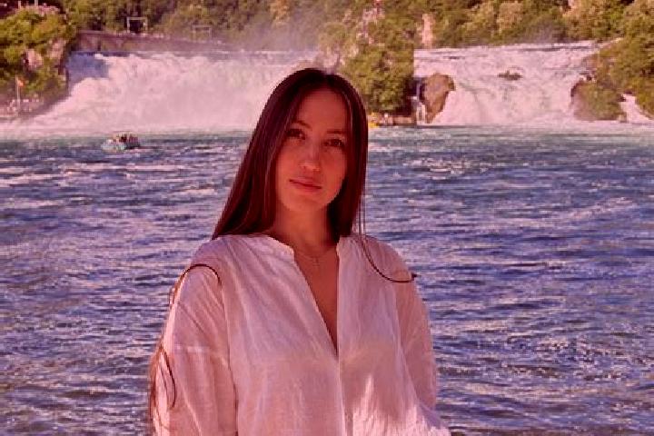 Maya, 27 — Escort in Pfaeffikon, Switzerland