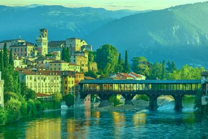 Maya, 27 — Escort in Pove del Grappa, Italy