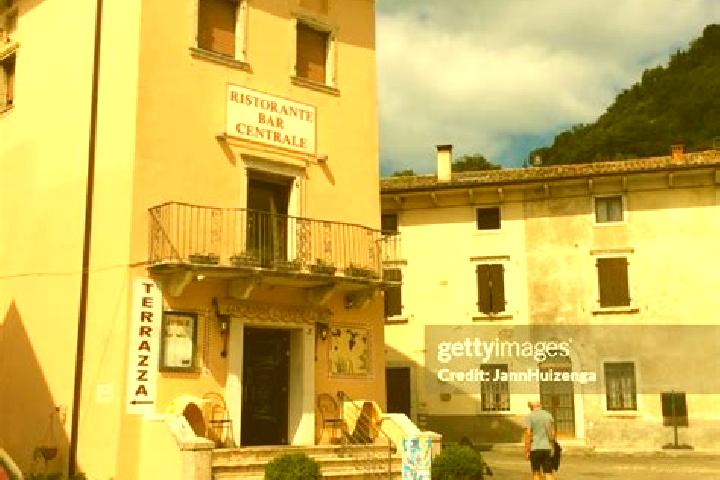 Maya, 27 — Escort in Rivoli Veronese, Italy