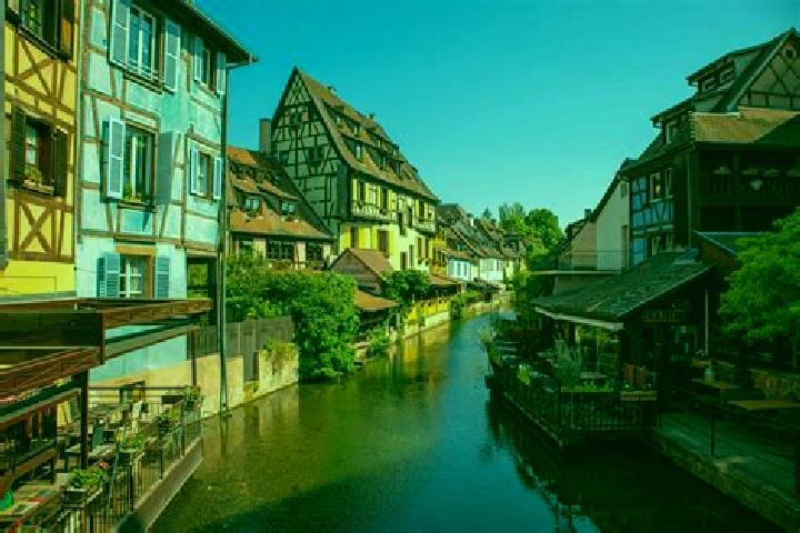 Maya, 27 — Escort in Roeschwoog, France