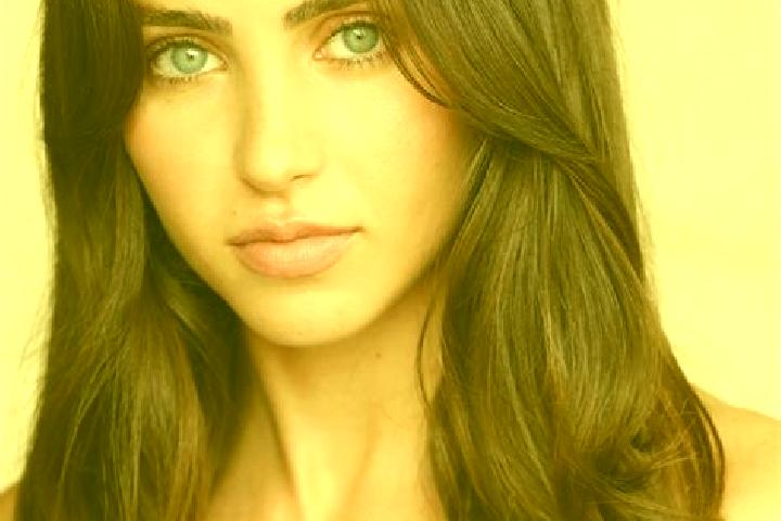 Maya, 28, a black brown-eyed caribbean companion based in Limbaan. Offering Tantra, Roleplay, CIM, Striptease. Available for incall and outcall, day and even...