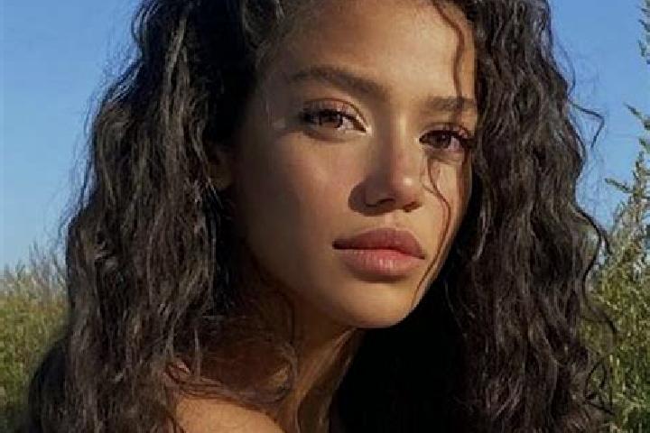 Maya, 28, a black dark-eyed latina companion based in Villas de la Loma. Offering 69, Deep French Kissing, Roleplay. Available for incall and outcall, overni...