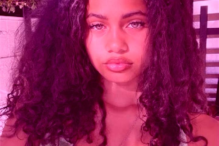 Maya, 28, a black green-eyed mixed companion based in Baie du Tombeau. Offering Fetish, Striptease, Duos. Available for incall and outcall, overnight booking...
