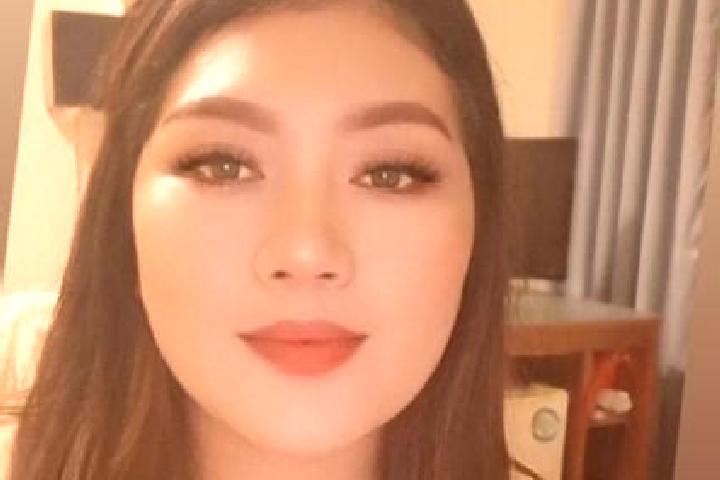 Maya, 28, a black grey-eyed asian companion based in Yelo. Offering Striptease, Domination, Erotic Massage, CIM. Available for incall and outcall, day and ev...