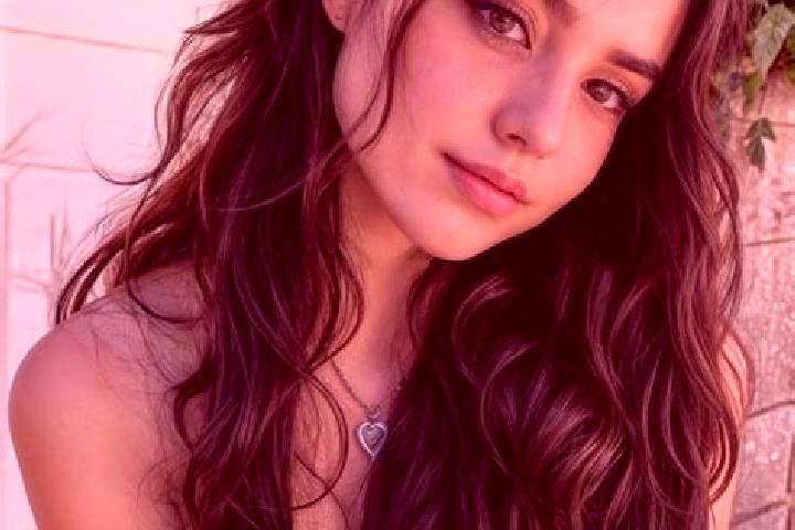 Maya, 28, a black hazel-eyed mixed companion based in Ressaca Nova Esperanca. Offering Overnight, Dinner Date, Prostate Massage, Deep French Kissing. Availab...
