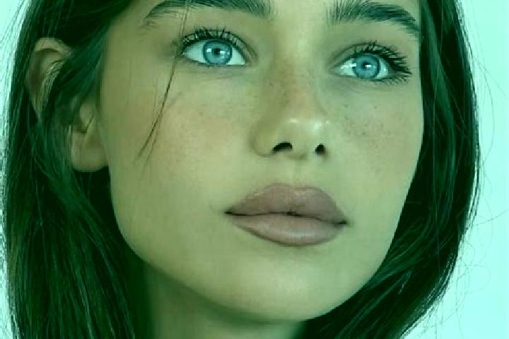 Maya, 28, a brunette amber-eyed european companion based in Cellarengo. Offering 69, Dinner Date, Couples, Deep French Kissing. Available for incall and outc...