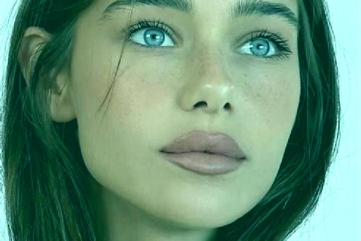 Maya, 28, a brunette dark-eyed caribbean companion based in Vigneux-de-Bretagne. Offering Travel Companion, A-Level, Overnight. Available for incall and outc...