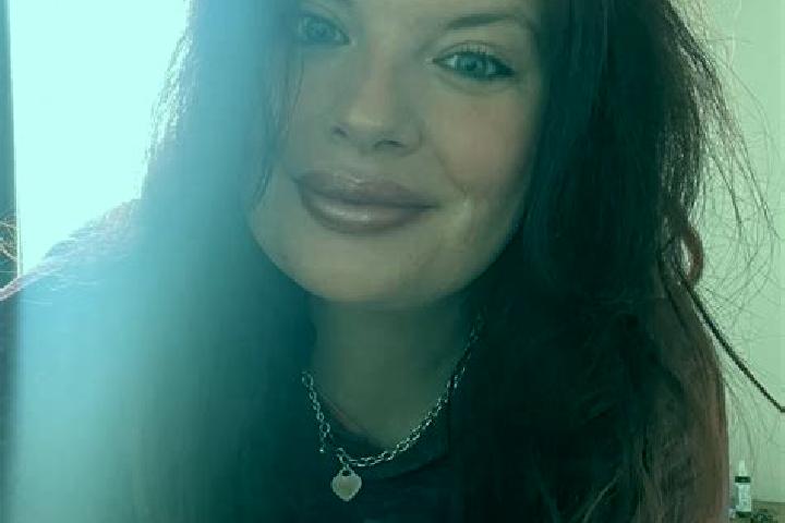 Maya, 28 — Escort in Lorelei, Canada