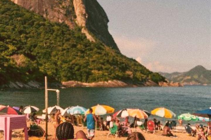 Maya, 28 — Escort in Silvanopolis, Brazil