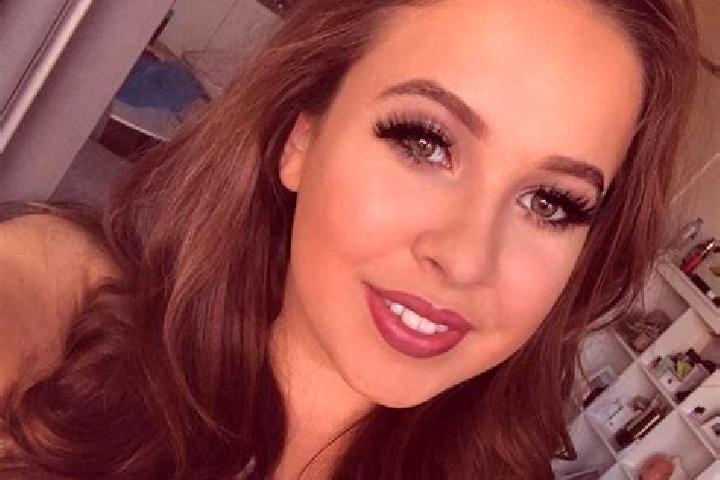 Maya, 29, a brunette grey-eyed slavic companion based in Lakhtar. Offering Couples, OWO, Party Girl, A-Level, Travel Companion. Available for incall and outc...