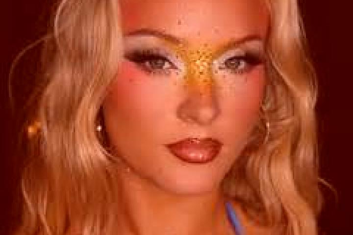 Maya, 29 — Escort in Karsin, Poland