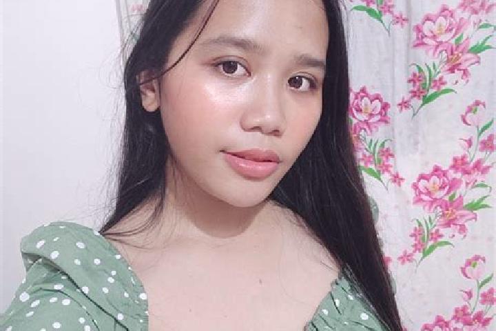 Maya, 29 — Escort in Pinggan, Indonesia