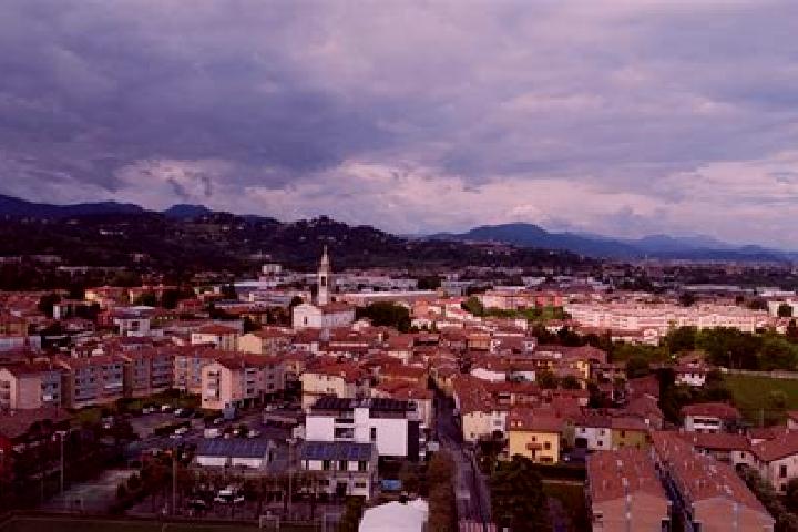 Maya, 30 — Escort in Bonate Sotto, Italy