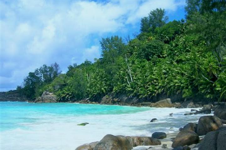Maya, 30 — Escort in Grand Anse, Seychelles