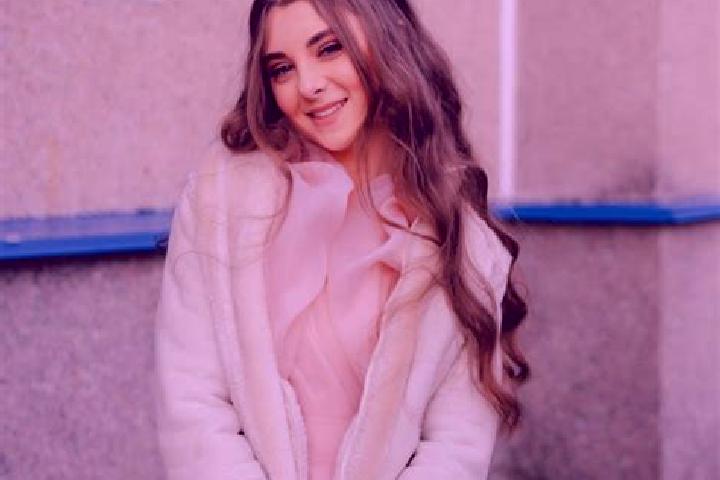 Maya, 30 — Escort in Ulychne, Ukraine