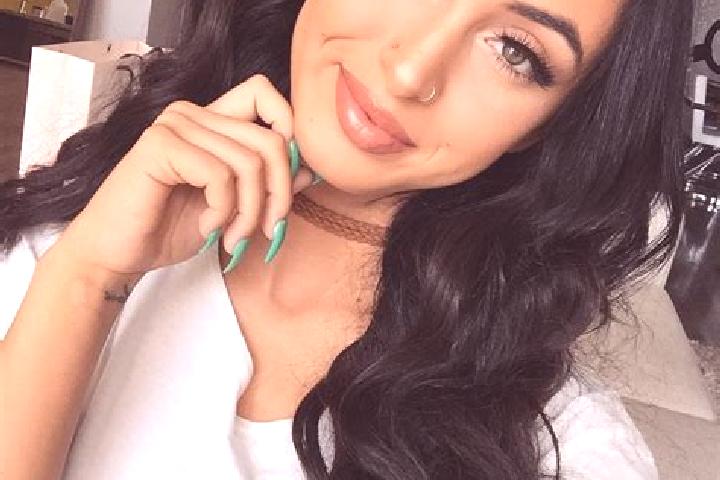 Maya, 31, a brunette dark-eyed latina companion based in Tunggol. Offering Dinner Date, Duos, A-Level, Travel Companion, Couples. Available for incall and ou...