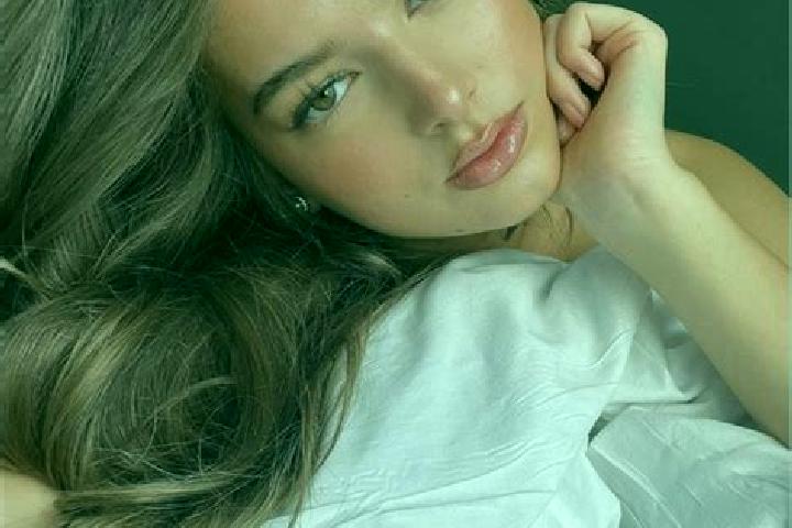 Maya, 31, a brunette hazel-eyed latina companion based in Sao Jorge do Patrocinio. Offering Travel Companion, Domination, Fetish, Massage. Available for inca...
