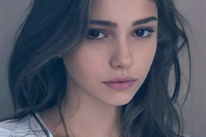 Maya, 31, a chestnut hazel-eyed slavic companion based in Bantiran. Offering Fetish, OWO, Couples, Girlfriend Experience, CIM. Available for incall and outca...