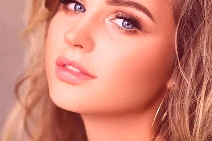 Maya, 31, a dark blonde blue-eyed caucasian companion based in Bozovici. Offering GFE, Deep French Kissing, Duos. Available for incall and outcall, day and e...