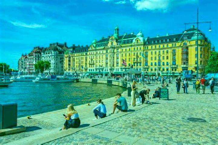 Maya, 31 — Escort in Loevestad, Sweden