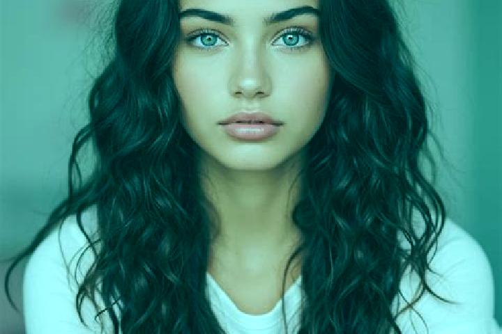 Maya, 32, a chestnut amber-eyed mediterranean companion based in Chetilla. Offering Erotic Massage, OWO, Tantra. Available for incall and outcall, day and ev...