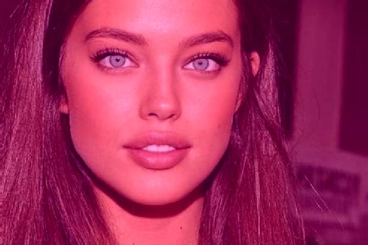 Maya, 32, a chestnut green-eyed caucasian companion based in Pompiano. Offering Fetish, Couples, Erotic Massage. Available for incall and outcall, day and ev...