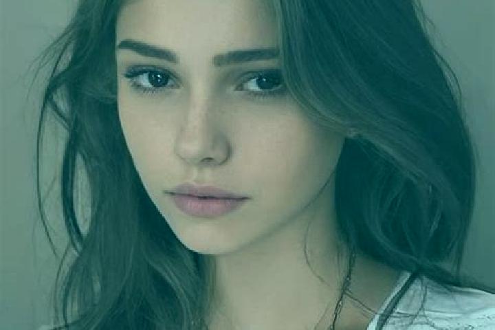 Maya, 32, a dark blonde hazel-eyed slavic companion based in Kleinlobming. Offering Overnight, Roleplay, Couples. Available for incall and outcall, day and e...