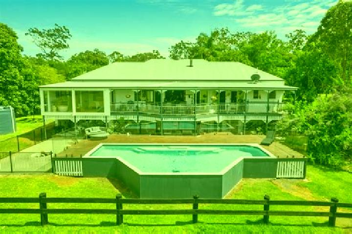Maya, 32 — Escort in Belli Park, Australia