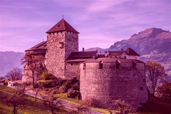 Maya, 32 — Escort in Eschen, Liechtenstein