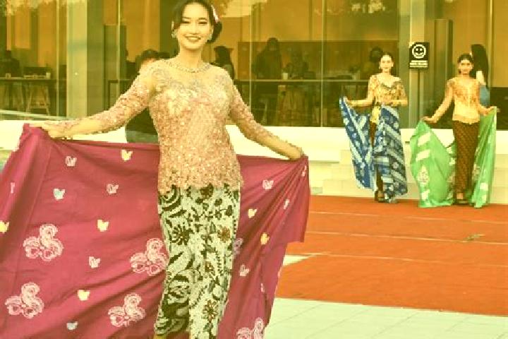 Maya, 32 — Escort in Kendal, Indonesia