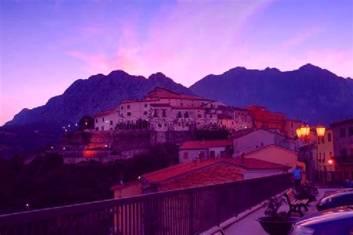 Maya, 32 — Escort in Scapoli, Italy