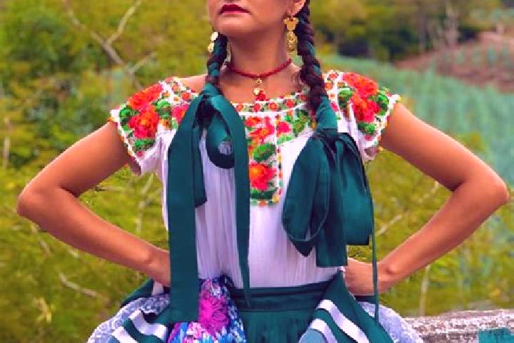 Maya, 32 — Escort in Villa Chalcatongo de Hidalgo, Mexico