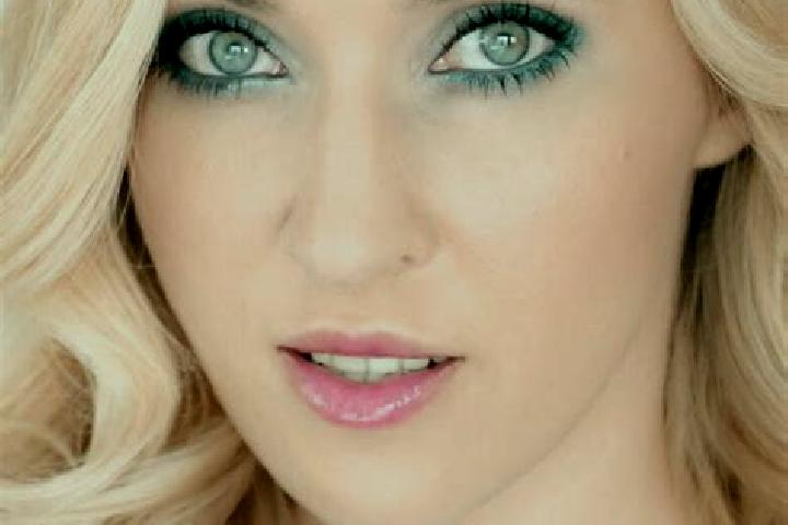 Maya, 33, a blonde green-eyed middle eastern companion based in Renwu. Offering Erotic Massage, Prostate Massage, Tantra. Available for incall and outcall, o...