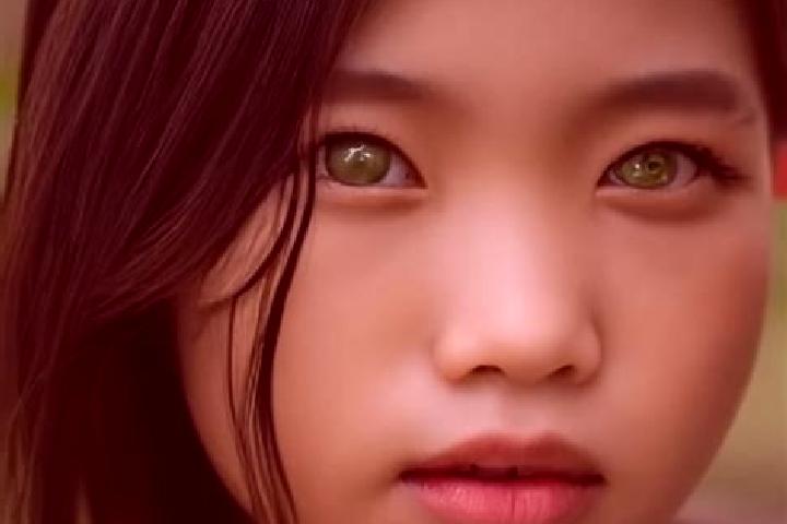 Maya, 33, a red green-eyed asian companion based in Shiye. Offering Deep French Kissing, Travel Companion, Party Girl. Available for incall and outcall, over...