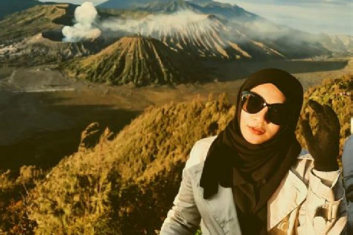 Maya, 33 — Escort in Krajan Tengah, Indonesia