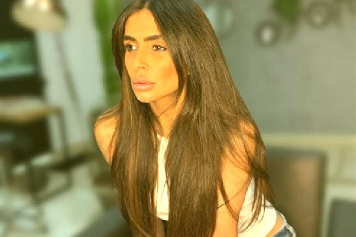 Maya, 33 — Escort in Newville, United States