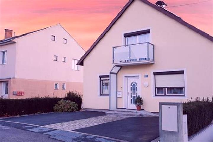Maya, 33 — Escort in Riedlingsdorf, Austria