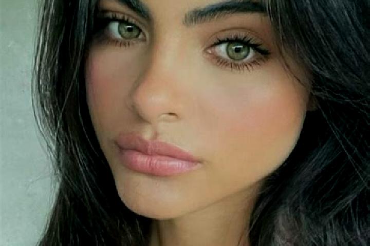 Maya, 34, a black hazel-eyed middle eastern companion based in Zilisteanca. Offering Domination, Tantra, CIM, Couples, Girlfriend Experience. Available for i...