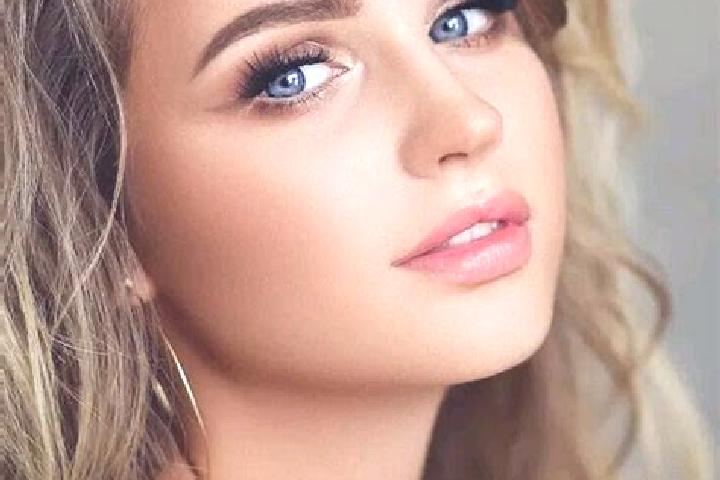 Maya, 34, a dark blonde blue-eyed european companion based in Ticengo. Offering Girlfriend Experience, OWO, Party Girl, Dinner Date, Overnight. Available for...