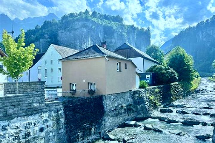 Maya, 34 — Escort in Buers, Austria