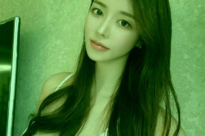 Maya, 34 — Escort in Ganjiangtou, China