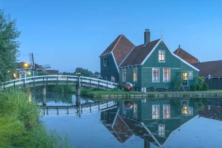 Maya, 34 — Escort in Groot-Ammers, Netherlands