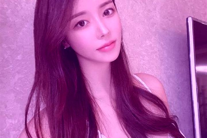Maya, 34 — Escort in Huojia, China